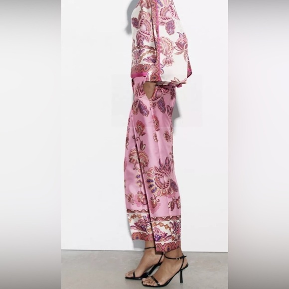 Magaschoni Pink Floral Satin Ankle Dress Pants - Picture 2 of 11